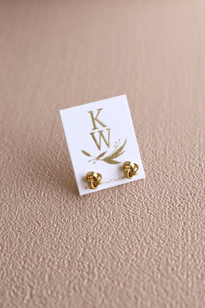 KNOT STUDS