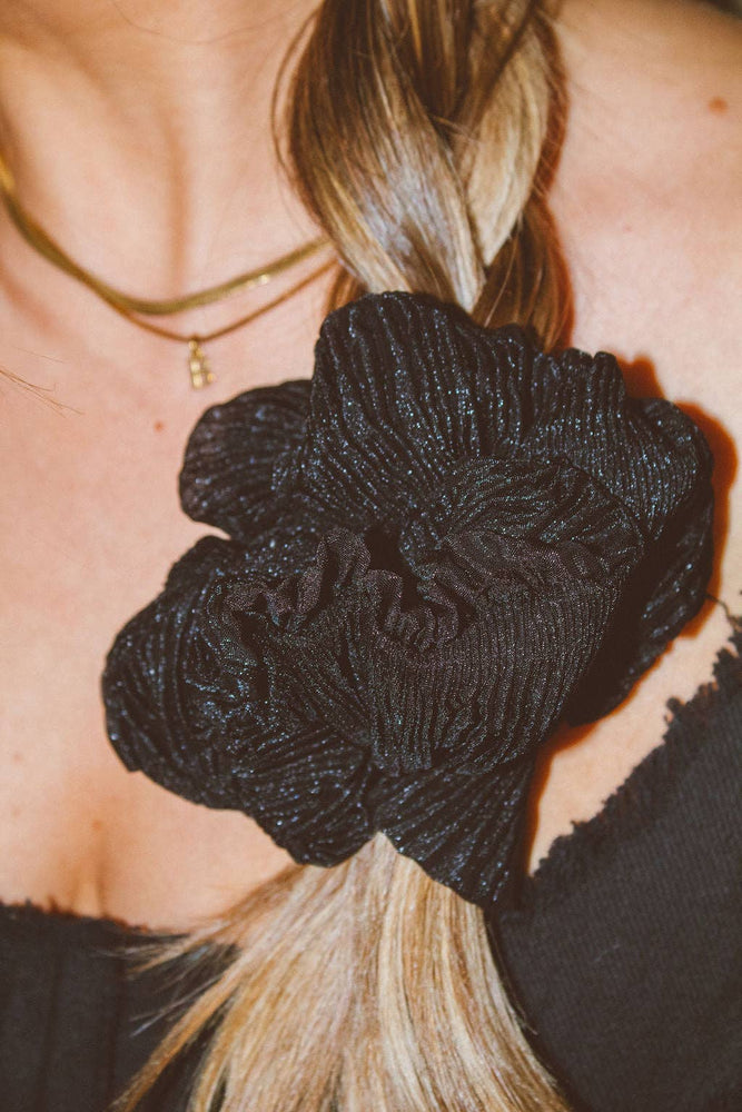 Black Ruffle Jumbo Scrunchie