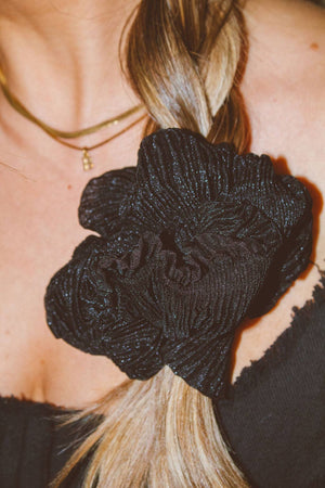 Black Ruffle Jumbo Scrunchie
