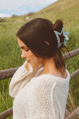 Light Blue Star Claw Clip